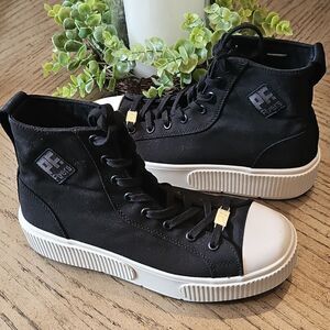 PF. Flyers black platform hightops size 7.5 NWOT